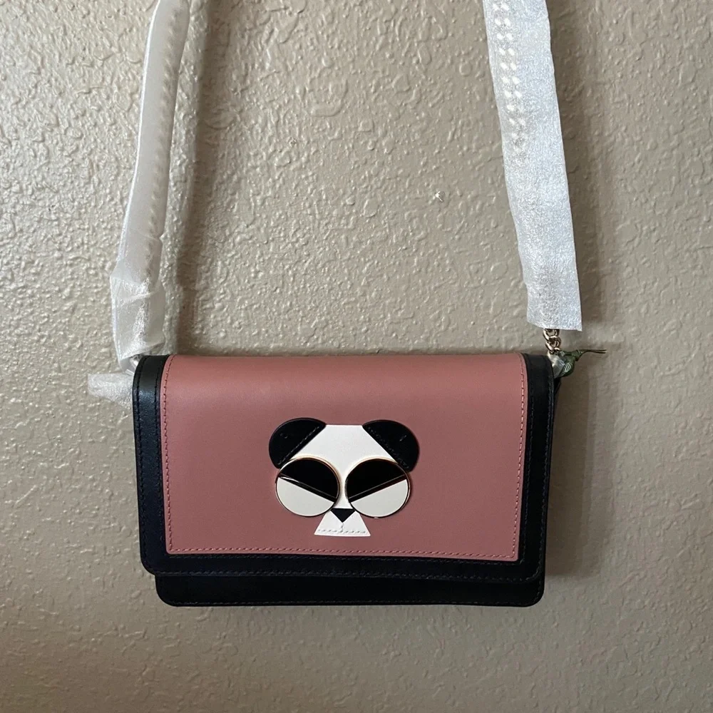KATE SPADE NEW YORK gentle panda chain crossbody wallet